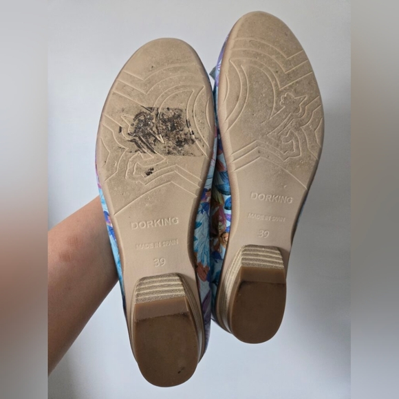 DORKING Floral Ballet Flats - Picture 3 of 14